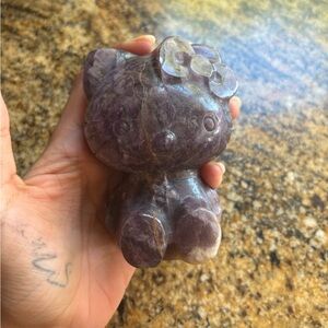 Hello Kitty amethyst quartz